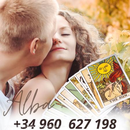 Tarot y Videncia "haz que el amor llame a tu puerta: consulta ahora"